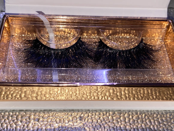 So Fancy eyelash - Luxurious Glamour Bar