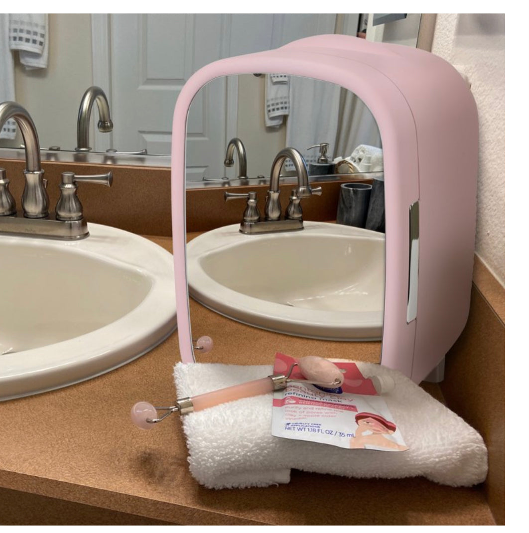 Luxurious vanity fridge - Luxurious Glamour Bar